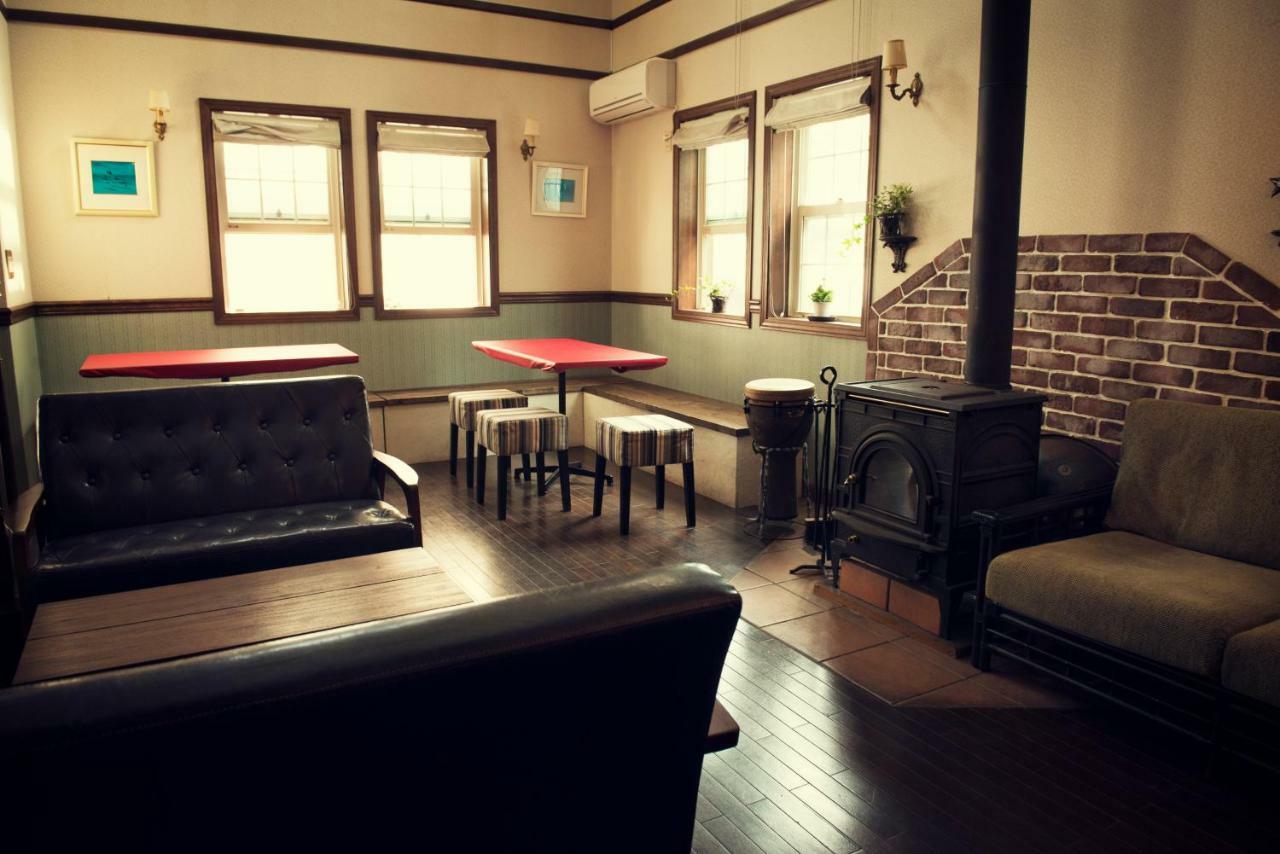 Iza Kamakura Pensión y Bar Exterior foto